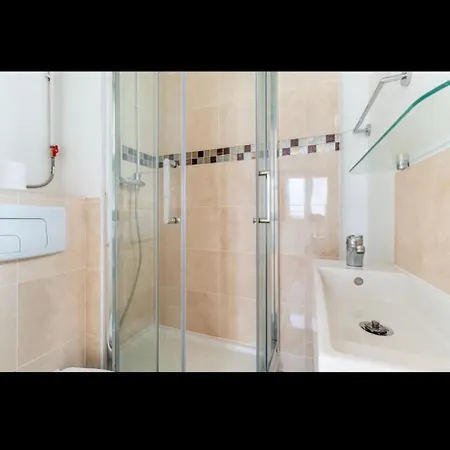Apartment Vasil - Proche De Paris